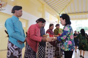 Prosesi Krepyakan Aset Budaya Berupa Balai Budaya Dan Sarana Prasarana Budaya Kalurahan Tamanmartani