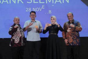 Luncurkan ATM, Bank Sleman Jadi BPR Pertama di Indonesia Yang Memiliki ATM