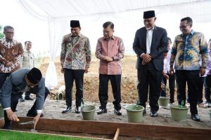 Turut Hadir Peletakan Batu Pertama YARSI Ibnu Sina Padang Panjang, Bupati Eka Putra sampaikan Dukungannya