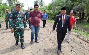 Wali Kota bersama Unsur Forkopimda Tinjau Karya Bhakti Di Jalan Lingkar Selatan