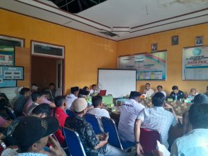 Warga Geruduk Kantor Camat Tabir Barat, Mempermasalahkan Kinerja PT Delonix Lerstari Jaya