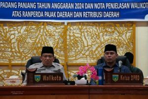 DPRD Mengelar Ranperda APBD 2024 Yang Di Oleh Ketua DPRD Mardiansyah Tentang Pemandangan Umum Nota Keuangan Wali Kota