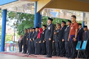 Peringatan Hari Pahlawan Berjalan Hikmat, Bupati Eka Putra Menjadi Inspektur Upacara