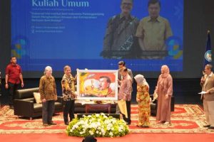 Mantan Wapres Jusuf Kalla Memberikan Kuliah Umum Pada ISI Padang Panjang