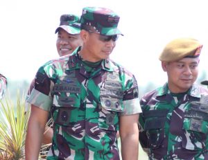 Danrem 072/Pamungkas Dampingi KASAD Tinjau Artilerry Strike Fire Power Demo