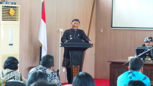 Pj Bupati Lantik Pengurus LPPD Kabupaten Pati