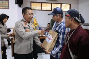 Wakapolda DIY Dengarkan Curhatan Warga di Pasar Beringaharjo