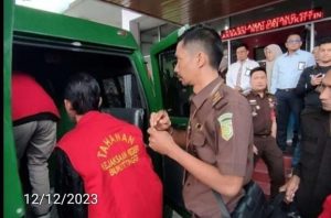 Kejari Bukittinggi tahan enam orang tersangka Korupsi Pasar Atas