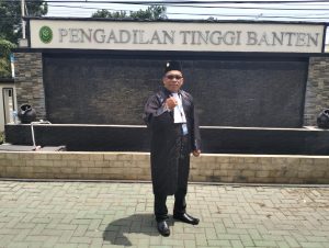 Ismail Raja Tega Advokat Peradi Utama Lakukan Sumpah di PT Banten