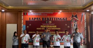Empat Orang WBP Lapas Bukittinggi Terima Remisi Khusus Hari Natal