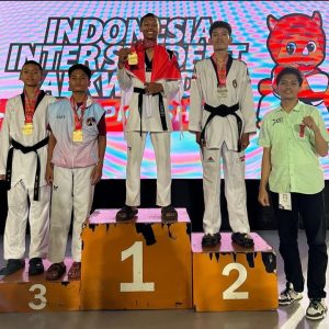 Mewakili propinsi jambi Berhasil Meraih Mendali Emas dan Perak Dalam Ajang Kejuaran Nasional Indonesia Inter Student Taekwondo Championship 2023 Piala Menteri Pemuda dan Olahraga RI