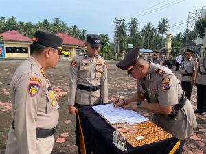 Kapolres Padang Pariaman Pimpin Sertijab PJU dan Kapolsek