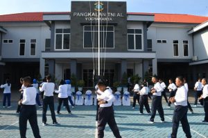 Puncak HUT Lantamal V ke 74, Lanal Yogyakarta Senam Bersama