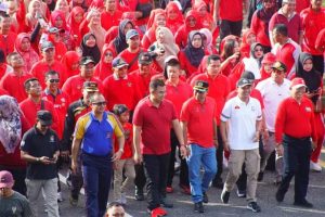 Jalan Santai dan Lomba Olahraga Tradisional Meriahkan HUT Kabupaten Dharmasraya ke-20