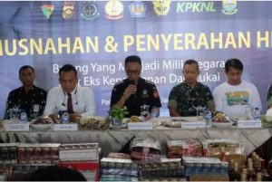 Bea Cukai Jambi Melakukan Pemusnahan Barang Bukti dan Hibah Barang Bukti Milik Negara Diakhir Tahun 2023 Sebesar 2,6 Milyar