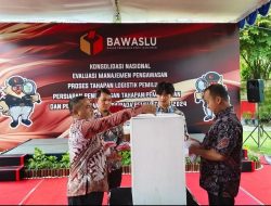 Bawaslu Riau Tegaskan, Tak Boleh Bawa Handphone Saat di Bilik Suara TPS