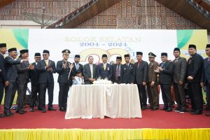 PARIWARA HUT KABUPATEN SOLOK SELATANBerbeda Dari Tahun Sebelumnya, Ulang Tahun Kabupaten Solok Selatan ke 20 Tahun Tidak Hanya Pada Sidang Paripurna Dalam Rangka Ulang TahunDi RTH Muara Labuh Juga Merayakan
