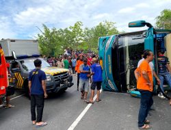 Dua Penumpang Meninggal Dunia Dalam Kecelakaan Bus Terguling Di Bukit Bego
