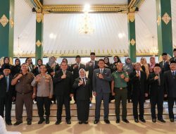 Bupati Sleman  Lantik 16 Pejabat  Administrator, Pengawas, Kepala Puskesmas, Pengawas  Sekolah Dan Kepala  Sekolah
