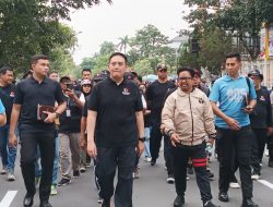 Sempena Car Free Day Pengawasan Pemilu, Kapolda Riau Diberi Penghargaan oleh Bawaslu