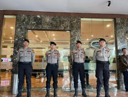 30 Personil SUBSATGAS PAM Objek Kegiatan OMB LK 2023-2024 perkuat Pengamanan Rapat Pleno Rekapitulasi Suara 