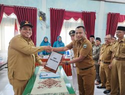Suhatri Bur Hadiri Serah Terima Jabatan Camat Batang Gasan dan Pelantikan Ketua TP-PKK Kecamatan Batang Gasan