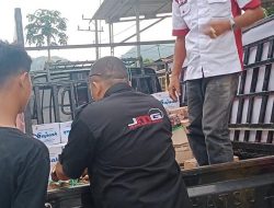 JMG, LPRI dan LP-KPK Sumbar Antarkan Bantuan Untuk Korban Banjir di Pessel