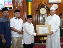 Syafari Subuh Ramadhan Kapolda Riau di Masjid Paripurna Al-Muhsinin Pekanbaru