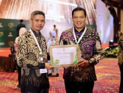 Pj Wako Sonny Terima Penghargaan Baznas Award