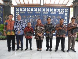 Jelang Lebaran, Bupati Sleman Lakukan Silaturahmi Bersama Karyawan UPT Rusunawa dan UPT TPU