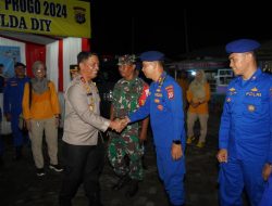Kapolda DIY Cek Kesiapan  Pos Pantau Ditpolairud Kawasan Pantai Parangtritis