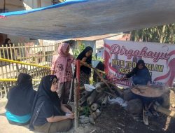 Menyambut Idul Adha warga RT 01 Selalu Kompak Melaksanakan Penyembelihan Hewan Kurban.