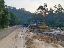 PENGGUNAAN MATERIAL ILLEGAL DI PROYEK LEMBAH ANAI TETAP BERJALAN, HIMBAUAN KASATKER TAK DIGUBRIS