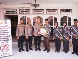 Anjangsana Wakapolda Riau ke Rumah KBP (P) M.S. Marolop Marbun dalam Rangka Hari Bhayangkara ke-78