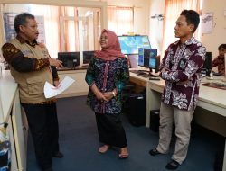 Pastikan Kesiapsiagaan Hadapi Peningkatan Aktivitas Merapi, Bupati Sleman  Pantau Posko Utama BPBD 