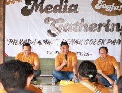 Kebersamaan Polda DIY Dengan Media Dalam Media Gathering Dengan Tema “Pemilu Aman, Penak Golek Pangan”