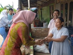 Sowan Ke Warga, Dillah Door To Door Bentuk Keseriusan Maju Pada Pilkada Tanjabtim 