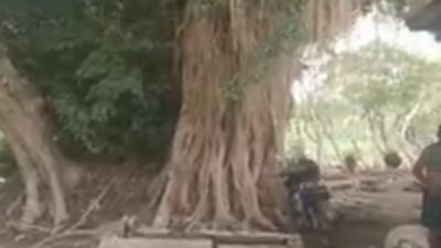 Wisata Religi Keangkeran Makam Keramat Dusun Grobogkan Jombang Jatim