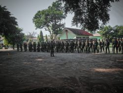 Prajurit Yonif 403/Wirasada Pratista Laksanakan Latihan Perkelahian Sangkur dan Bela Diri Militer