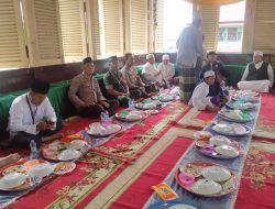Kapolsek Danau Teluk Hadiri Peringatan Maulid Nabi SAW 1446 H di Ponpes Nurul Iman Ulu Gedong
