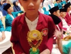 Dzaky Ahmad Zulkarnain anak pasangan anggota Polri hapal 5 Juz Al-Quran.