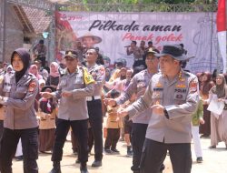 *Menjangkau Kapanewon Kokap Kulon Progo, Polda DIY kembali gelar Bakti Sosial, Bakti Kesehatan dan Bakti Nada*