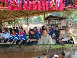 Babinsa Koramil Sengeti Hadiri Acara Pelestarian Ikan Endemik di Lubuk Penyengat