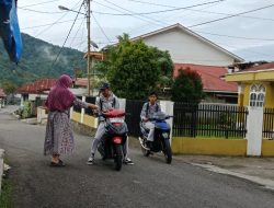 Meskipun Berprofesi sebagai IRT, Lindawati lakukan Kegiatan berbagi di Jumat Berkah