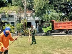 *Gendeng DLH Kota Surakarta, Babinsa Sumber Kerja Bakti Bersihkan Lingkungan*