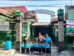 *Terima Kunjungan Anak-anak Paud, Koramil 01/Laweyan Kenalkan Tugas Pokok TNI*