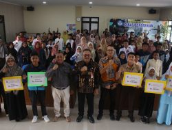 Bank Nagari Payakumbuh Salurkan CSR Rp 110 Juta Untuk  Beasiswa