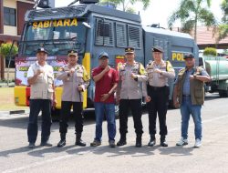 Kapolres Kulonprogo Pimpin Bakti Sosial Penyaluran Air Bersih untuk Warga Kalirejo yang Terdampak Kekeringan