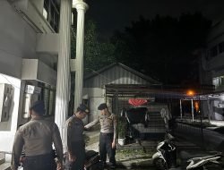 Komitmen Menjaga Kamtibmas, Personel Subsatgas PAM Siaga Dikantor Penyelenggara Pilkada 
