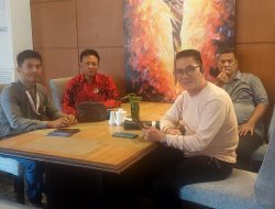 *Pertemuan KETUM ORMAS GEPAK Kal-Tim. Abraham Ingan,S.H. Dengan iswandi ketua DPD gabungan wartawan Indonesia kalsel*